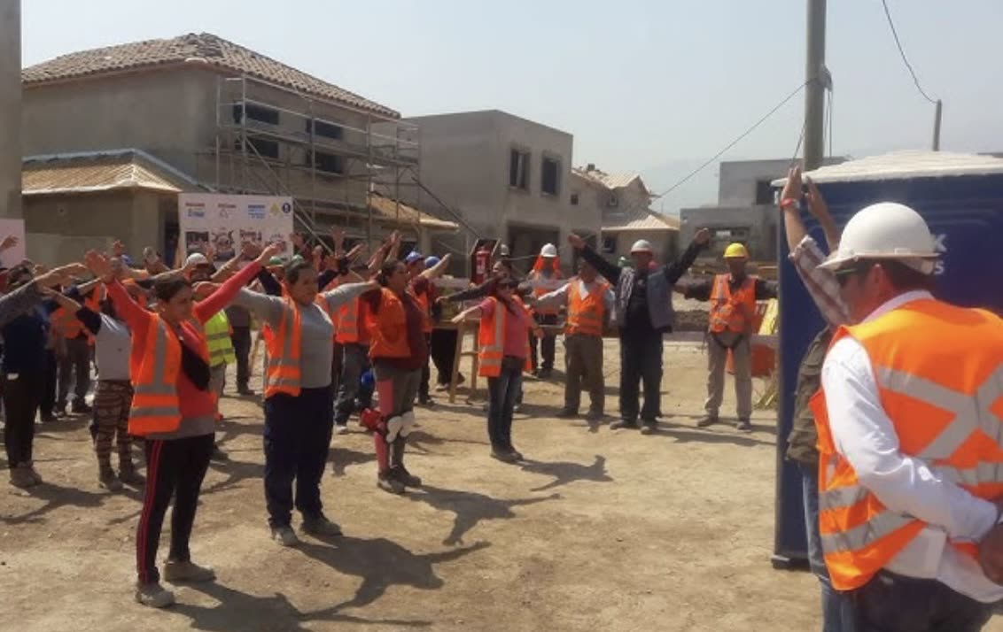 Actividad outdoor en obra de construcción