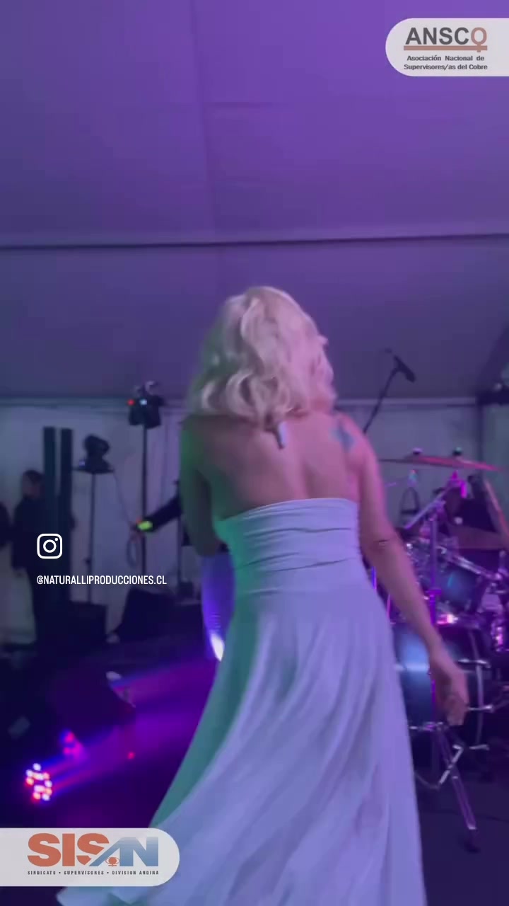 Baile en fiesta de empresa