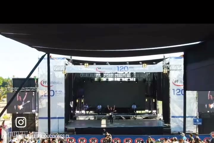 Show en vivo en jornada deportiva